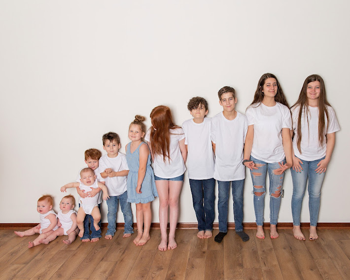 Mom of 12 Kids 'Pregnant for 17 Years' and She's Not Done Yet